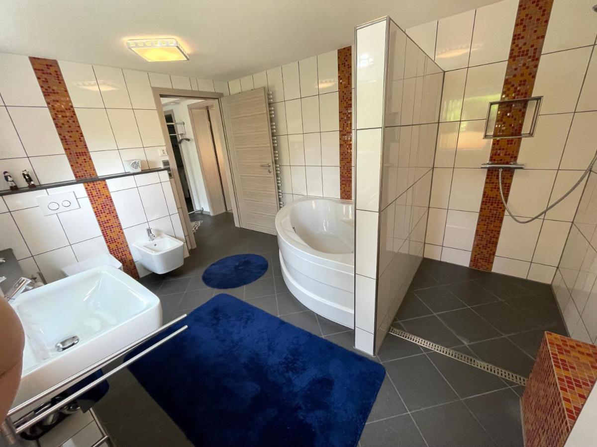 Gruene Oase Am Mausauel Nideggen Bagian luar foto